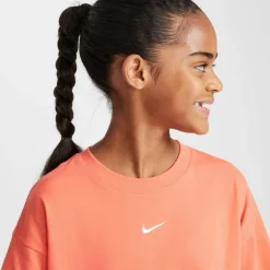 Nike Shirts<· NSW magic ember