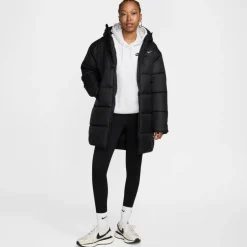 Nike Mäntel|Winterjacken<· NSW Classic Therma Fit black-white