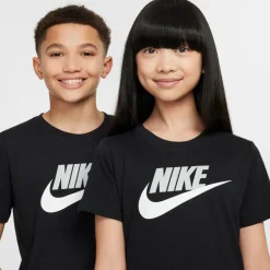 Nike Shirts<· NSW FUTURA black