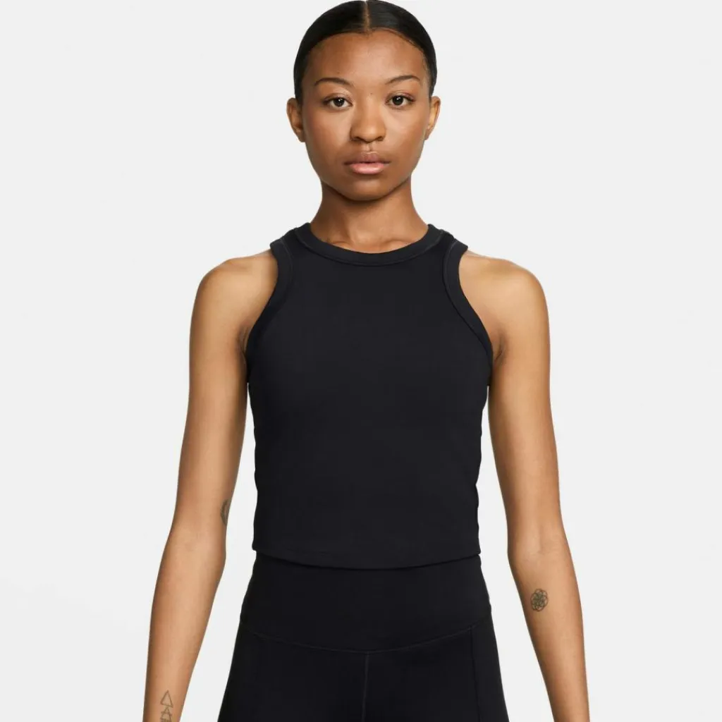 · One Damen Tops & Tanks