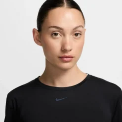 Nike Tops & Tanks<· One Classic black-black