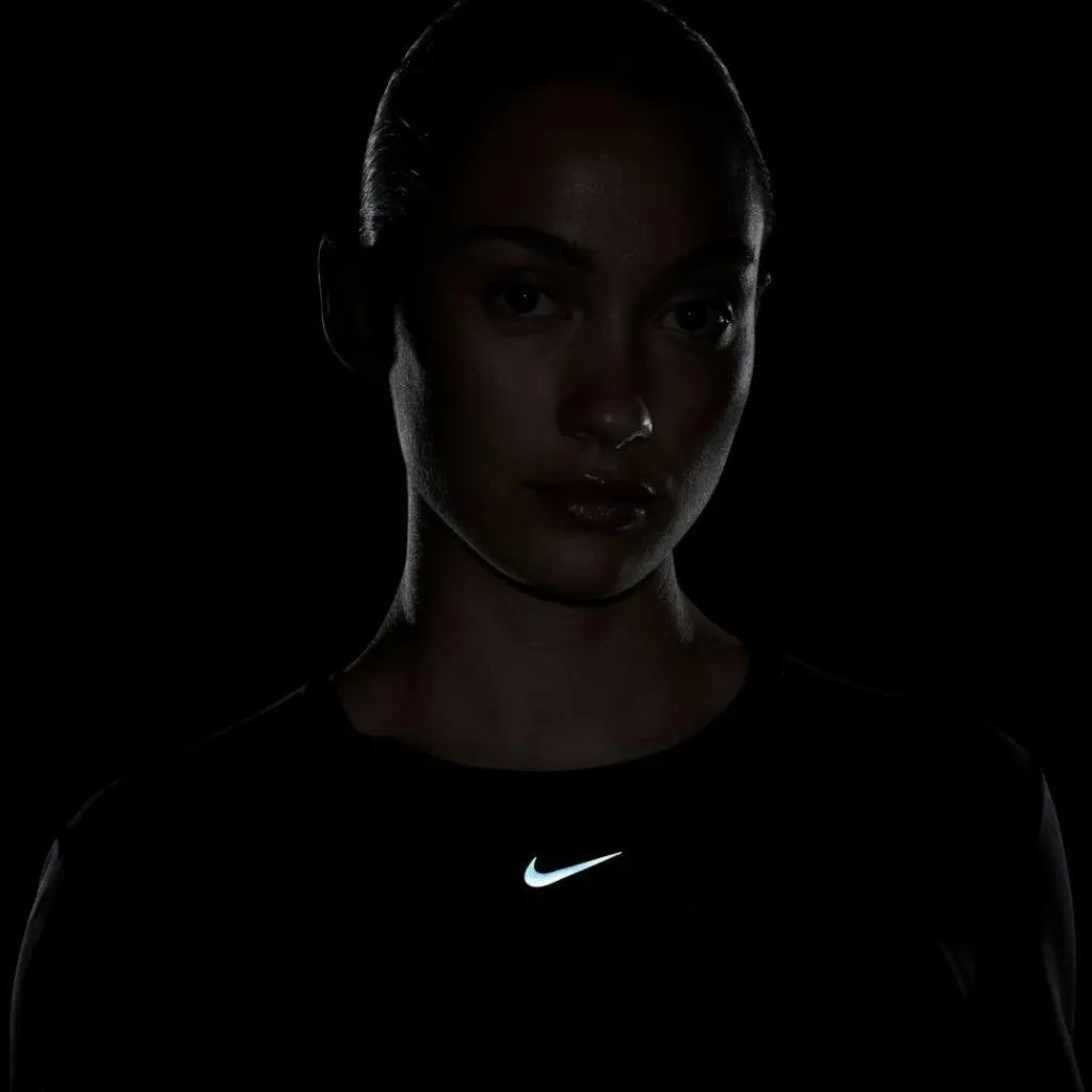 Nike Tops & Tanks<· One Classic black-black