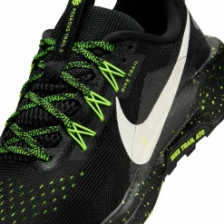 New · REACTX PEGASUS TRAIL 5 Herren Laufschuhe
