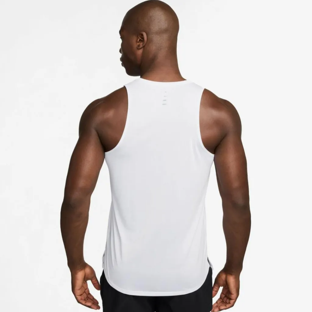 Nike Tops & Tanks<· Stride white-reflective silv