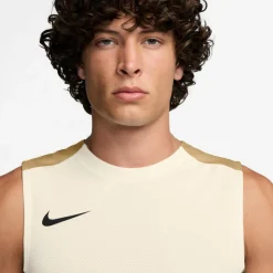 Nike Tops & Tanks<· Strike- pale ivory-black-jersey gold-black