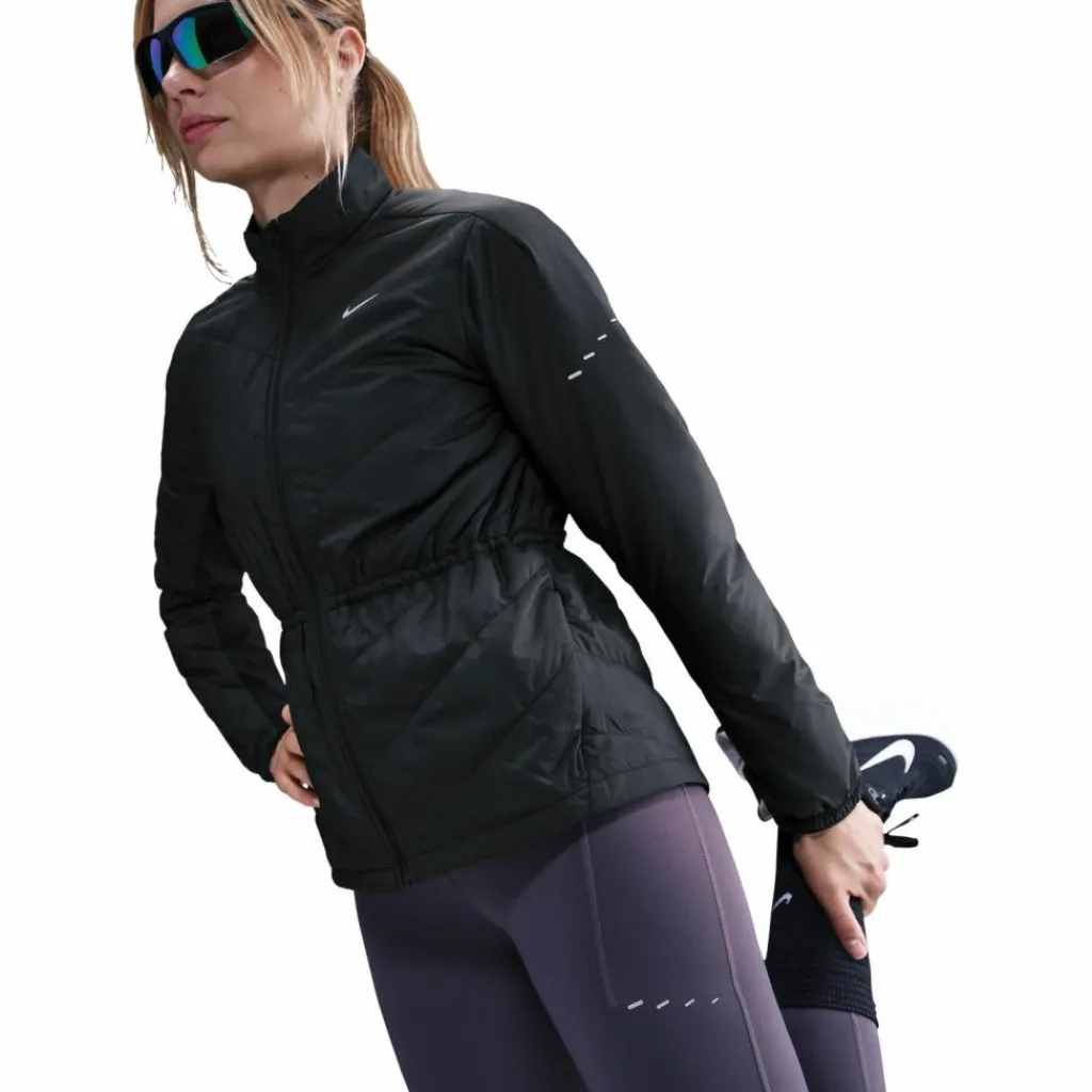 Nike Jacken<· SWIFT black-reflective silv