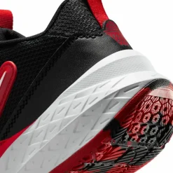 Nike Sneaker<· TEAM HUSTLE D 12 black-white-university red