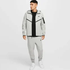 Nike Training|Jacken<· Tech Fleece dk grey heather-black