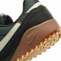 Nike Streetwear|Sneaker<· Terra Manta sequoia-coconut milk-gum med brown