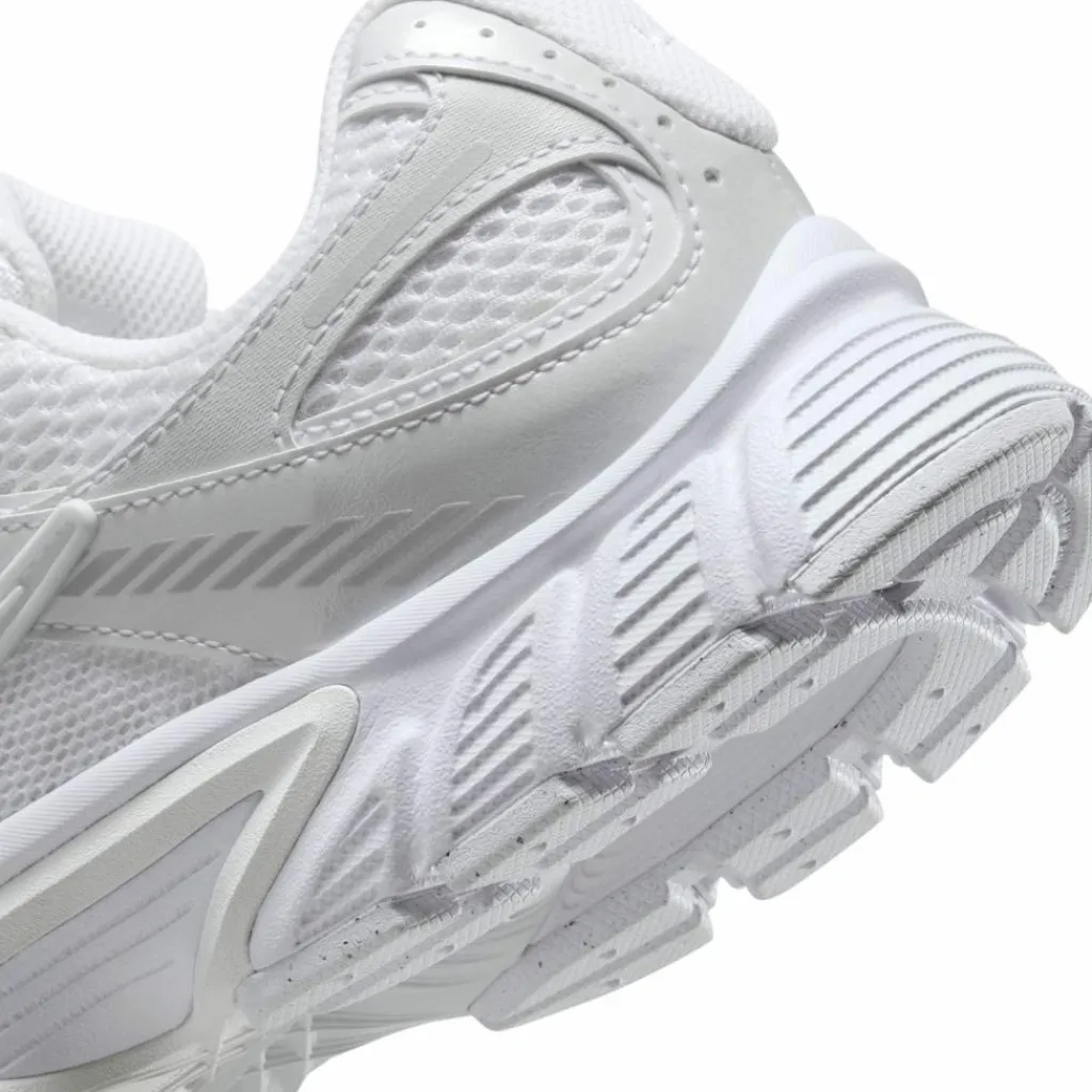 Nike Streetwear|Sneaker<· V5 RNR white-white-black-metallic silver