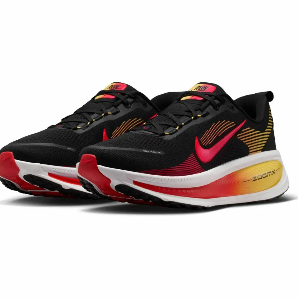 Nike Laufschuhe<· Vomero 18 black-bright crimson-lt crimson