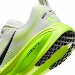 Discount · VOMERO 18 Damen Laufschuhe