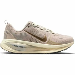 Nike Laufschuhe<· VOMERO 18 SE cream ii-mtlc gold grain-coconut mi