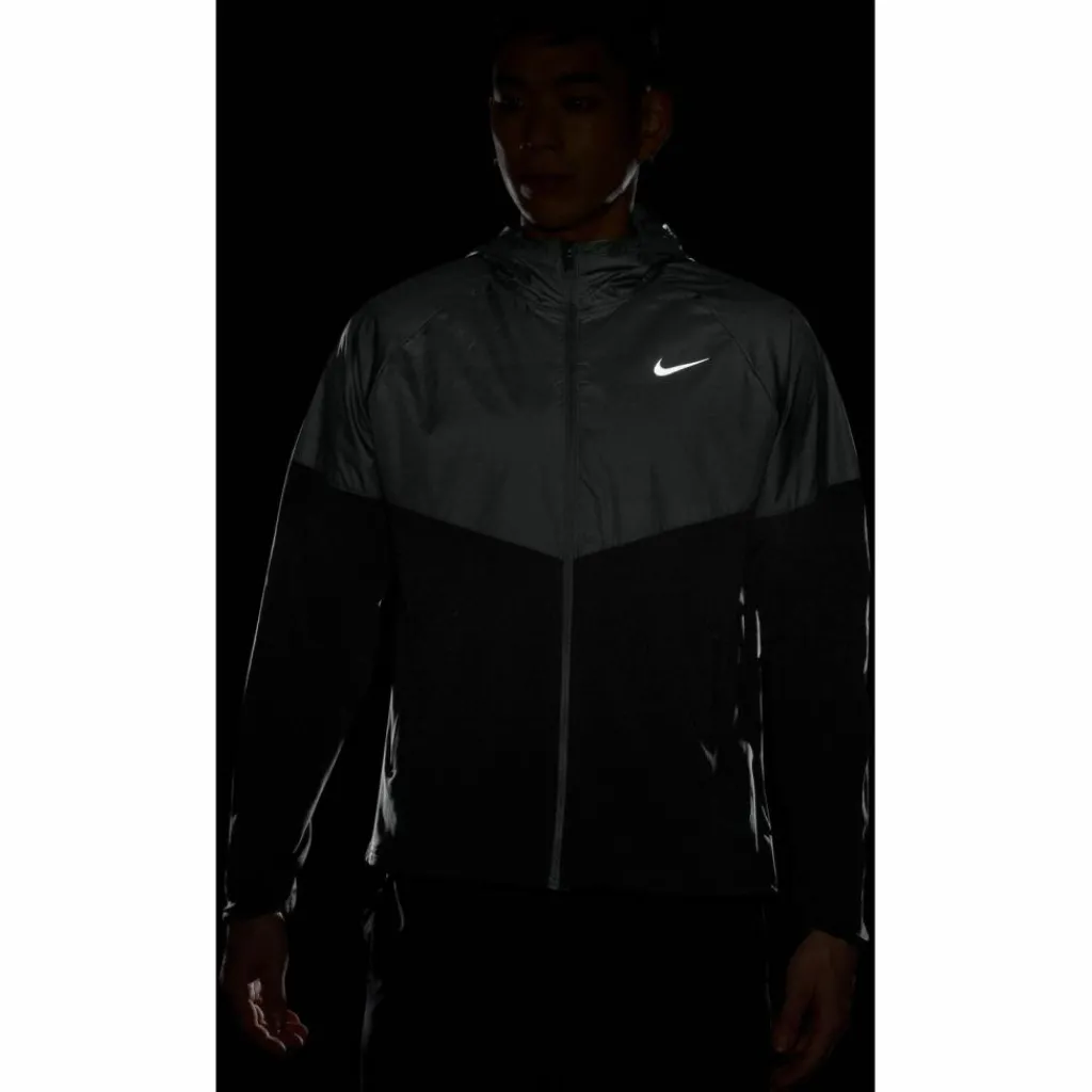 Nike Laufen|Jacken<· WNTRZD MILER pure platinum-reflective silv