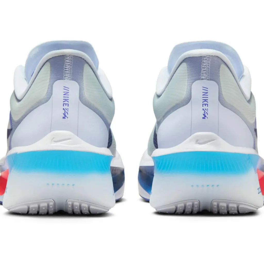 Nike Laufschuhe<· ZOOM FLY 6 ghost-blue void-football grey