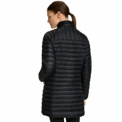 Nordisk Mäntel<· Liz Black