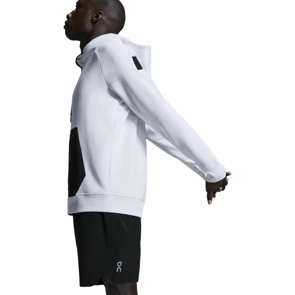 On Laufen|Laufen<· 7" Core Shorts black