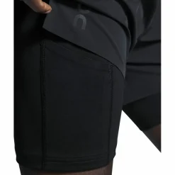 On Laufen|Laufen<· 5" Performance 2-1 Shorts black