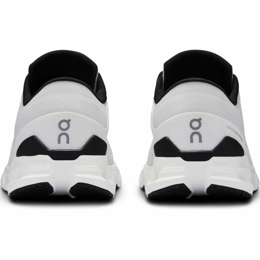 On Laufen|Laufen<· Cloud X 4 ivory-black