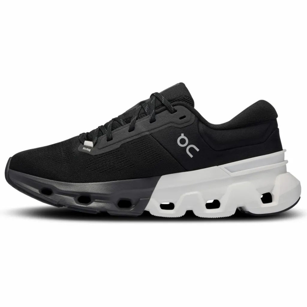 On Laufen|Laufschuhe<· Cloudflyer 5 black-white