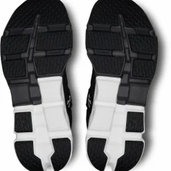 On Laufen|Laufschuhe<· Cloudflyer 5 black-white