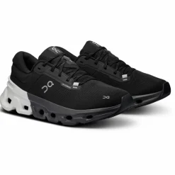 On Laufen|Laufschuhe<· Cloudflyer 5 black-white