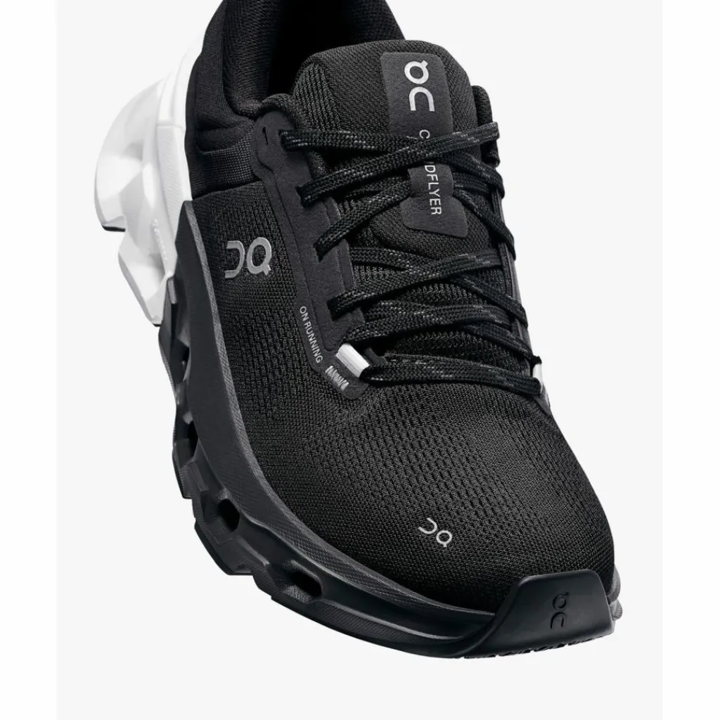 On Laufen|Laufschuhe<· Cloudflyer 5 black-white