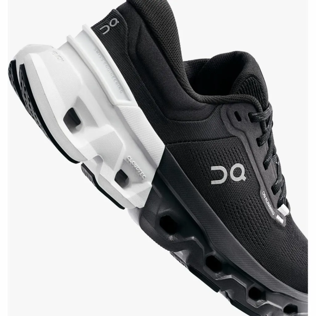 On Laufen|Laufschuhe<· Cloudflyer 5 black-white