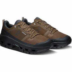 On Wanderschuhe<· Cloudrock Low WP Braun5934