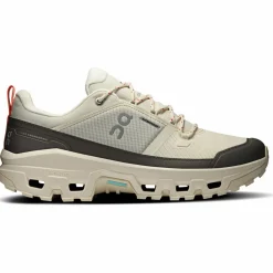 On Wanderschuhe<· Cloudrock Low WP ivory-Ivory