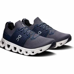 On Laufen|Laufen<· Cloudswift 4 navy-ink