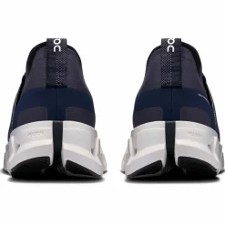 On Laufen|Laufen<· Cloudswift 4 navy-ink
