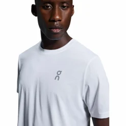 On Training|Shirts<· Core-T white
