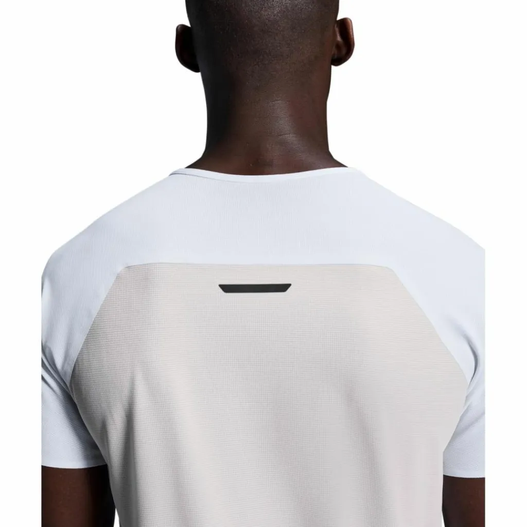 On Training|Laufen<· Performance-T white-silver