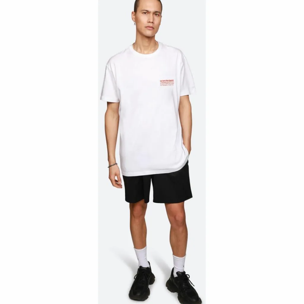 ON VACATION Loungewear<· Less Upsettii white