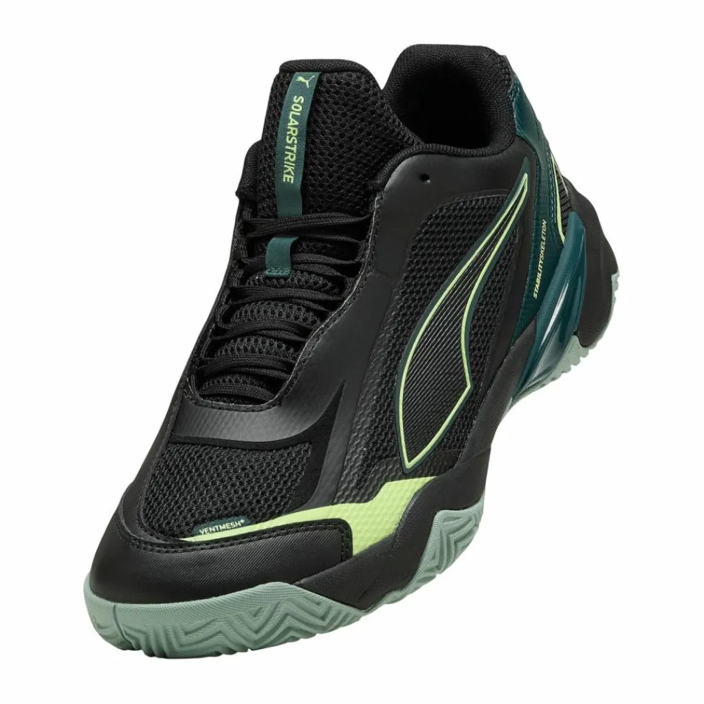 PUMA Hallenschuhe<· Solarstrike 4 schwarz