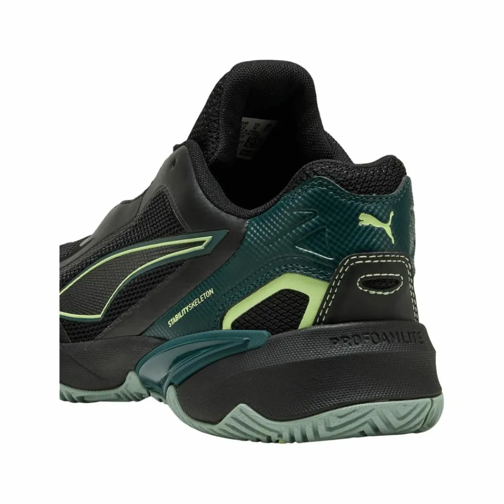 PUMA Hallenschuhe<· Solarstrike 4 schwarz