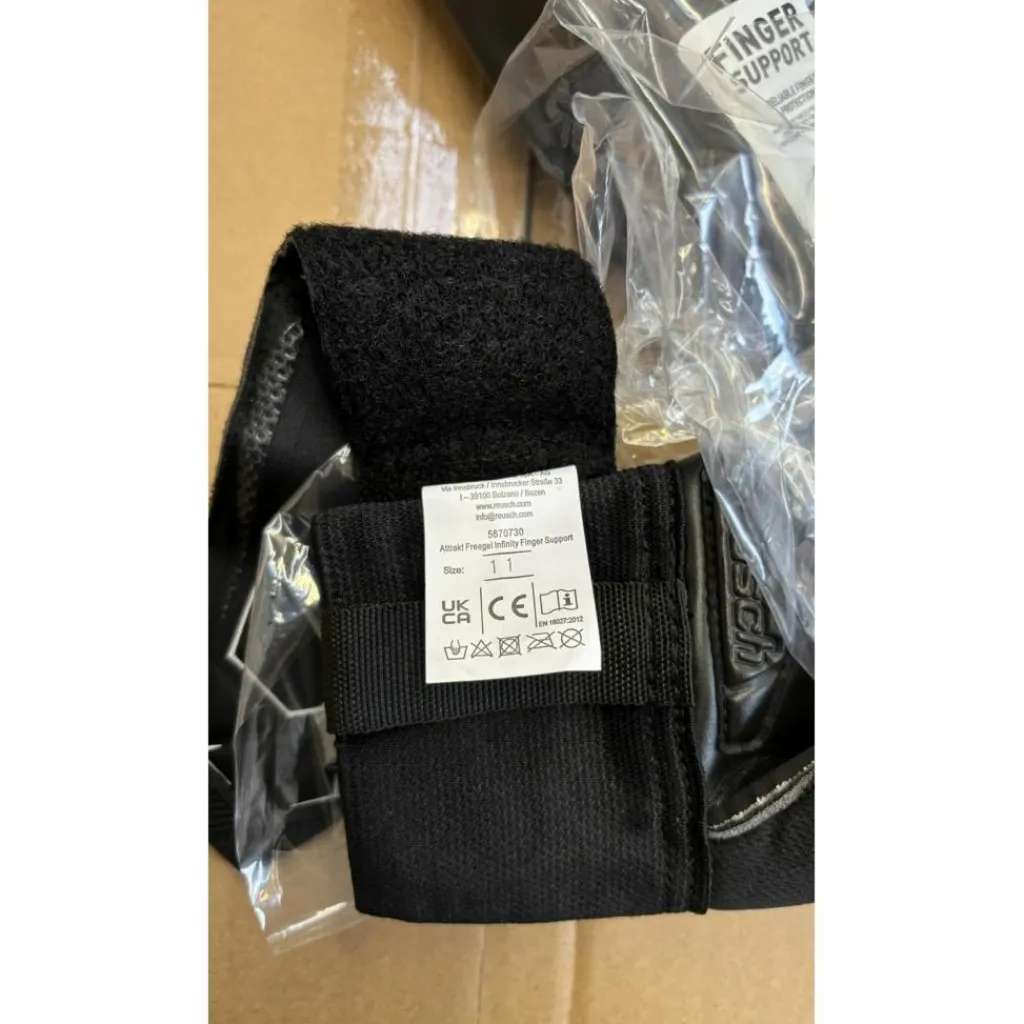 Reusch Fußball|Handschuhe<· Attrakt Freegel Infinity Finger Support 7700 black