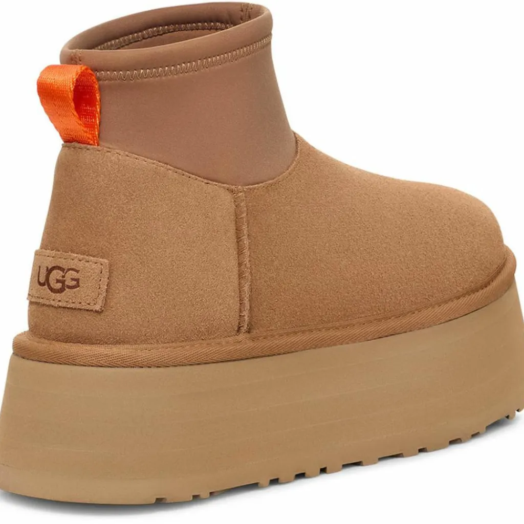Ugg Winterschuhe|Boots & Stiefel<· Classic Mini Dipper chestnut