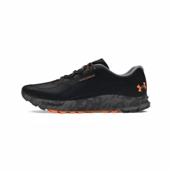 Under Armour Fußballschuhe|Hallenschuhe<· Charged Bandit TR3 Laufschuh schwarz