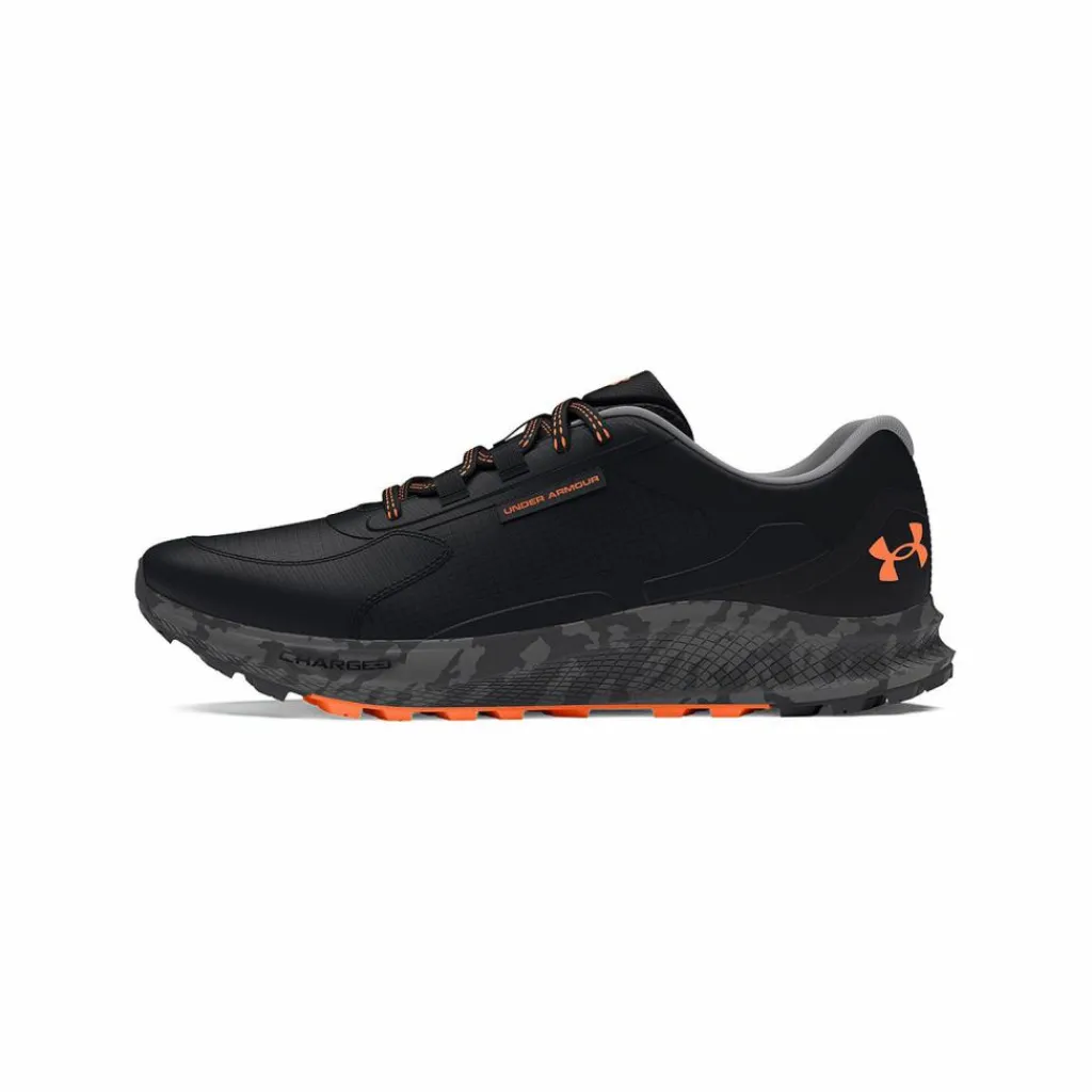 Under Armour Fußballschuhe|Hallenschuhe<· Charged Bandit TR3 Laufschuh schwarz