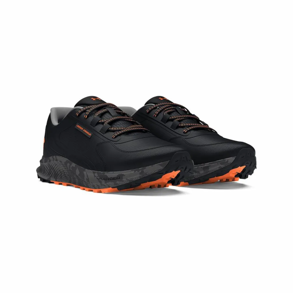 Under Armour Fußballschuhe|Hallenschuhe<· Charged Bandit TR3 Laufschuh schwarz