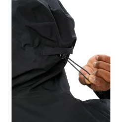VAUDE Übergangsjacken<· SE Men's Strona 2L Jacket black
